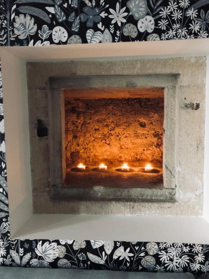 Hotel Restaurant La Place Saint-Amand-Mont-Rond エクステリア 写真