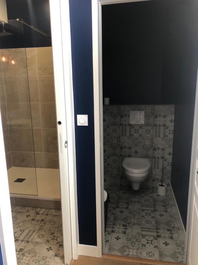 Hotel Restaurant La Place Saint-Amand-Mont-Rond エクステリア 写真