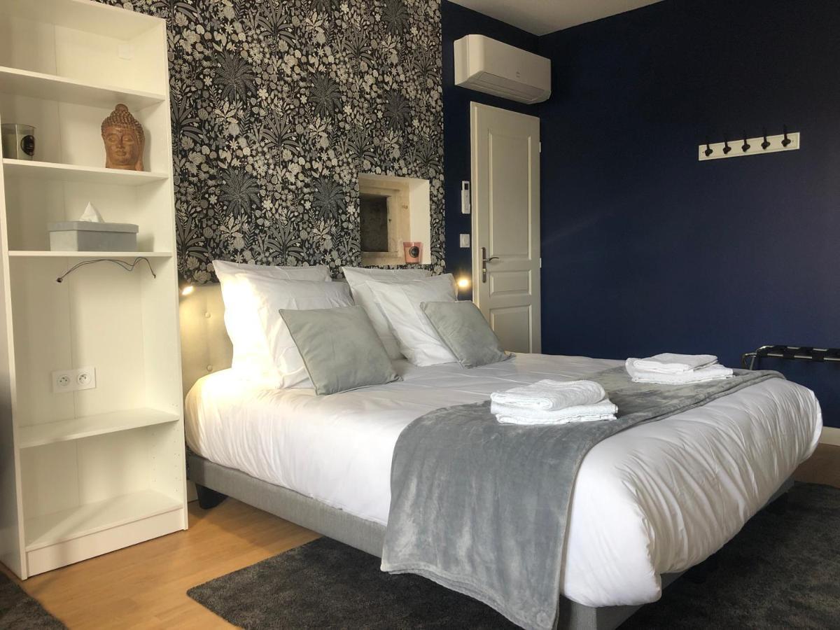 Hotel Restaurant La Place Saint-Amand-Mont-Rond エクステリア 写真