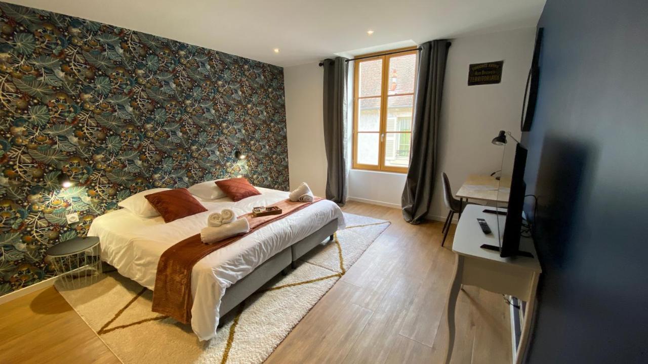 Hotel Restaurant La Place Saint-Amand-Mont-Rond エクステリア 写真